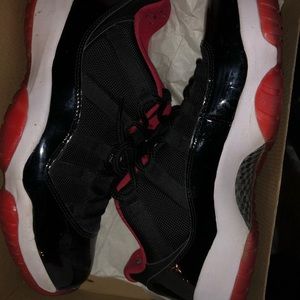 LOW BRED 11's SIZE 9 GREAT CONDITION